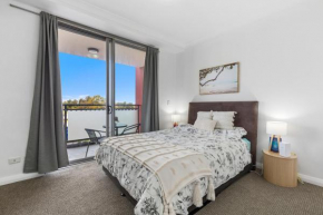 Sydney Airport Apartments, Sydney